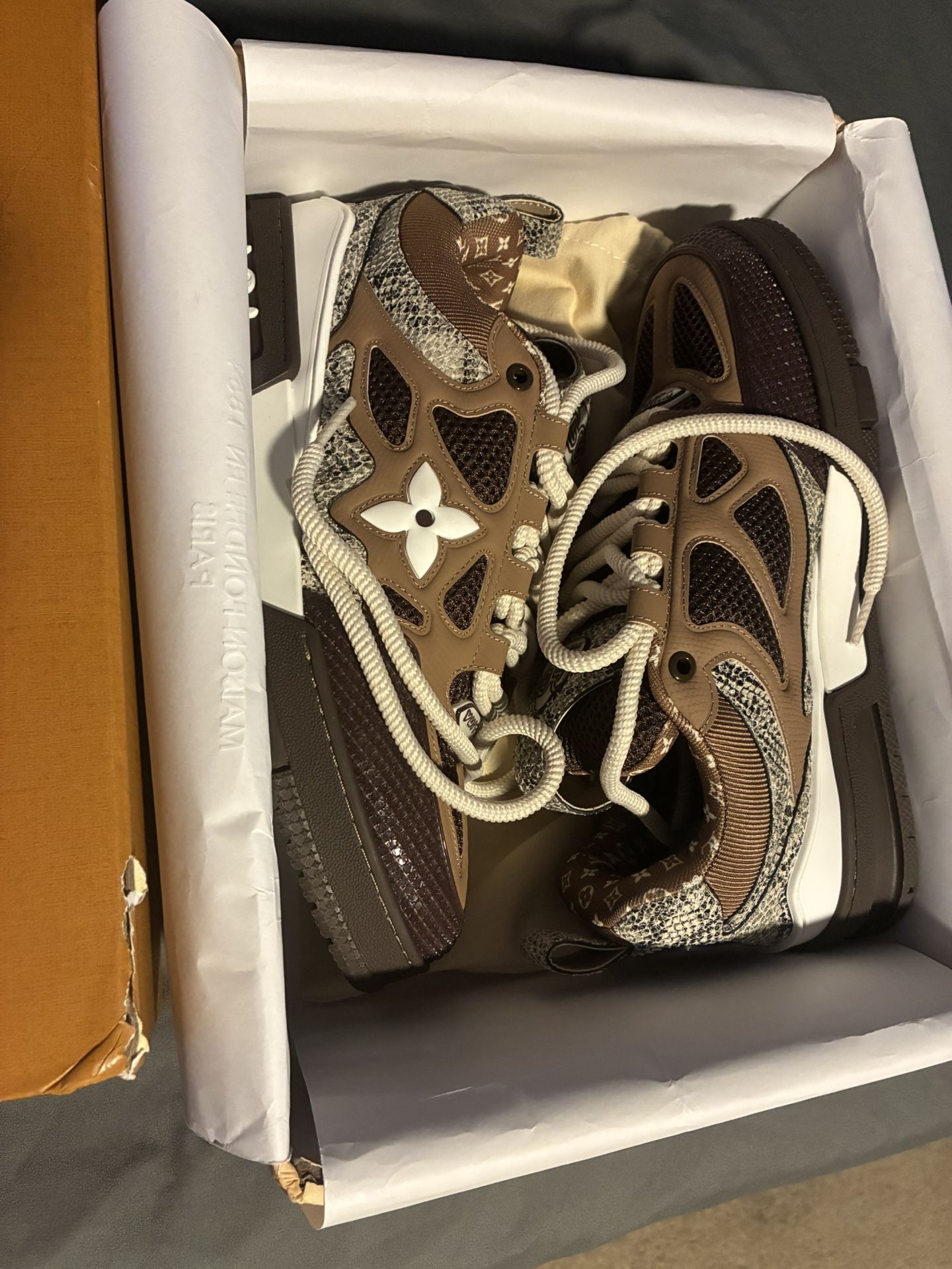 Louis Vuitton Skate Brown 9 Men’s