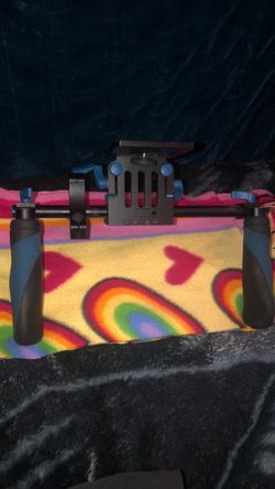Camera Shoulder Rig with Dual Handles