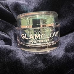 Glam Glow Moisture Trip