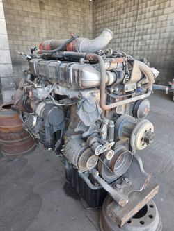 2013 detriot  DD15 engine