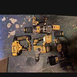 5 Piece Dewalt 20 V Kit