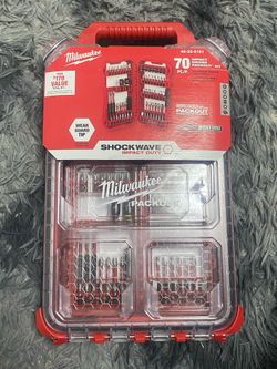 Milwaukee SHOCKWAVE Impact Duty Alloy Steel Screw Driver Bit Set with PACKOUT Organizer (70-Piece)