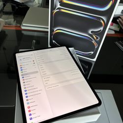 Apple iPad Pro 13” M5 Chip 512GB WiFi! One year warranty! We offer financing!