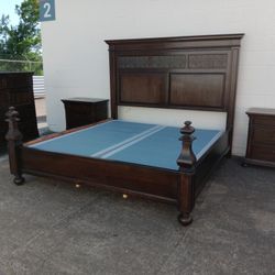 Paula Deen King Size Bedroom Set With Boxspring 