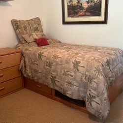 Twin Bedroom Set With Desk And Drawers