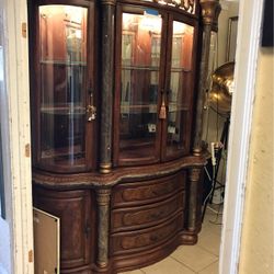 Beautiful China Hutch 