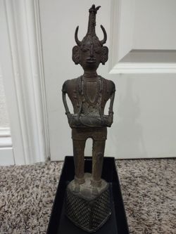 Rare Blessed Indian Ladie Statue Antique