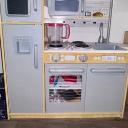 KidKraft play kitchen with accessories