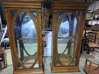 Display Cabinet 2#