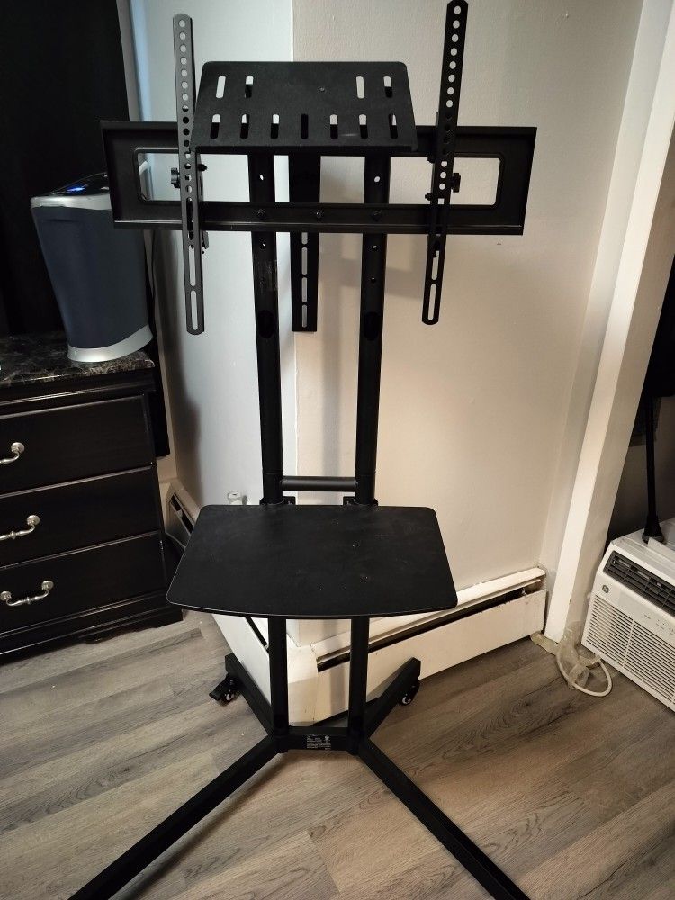 Metal Tv Stand