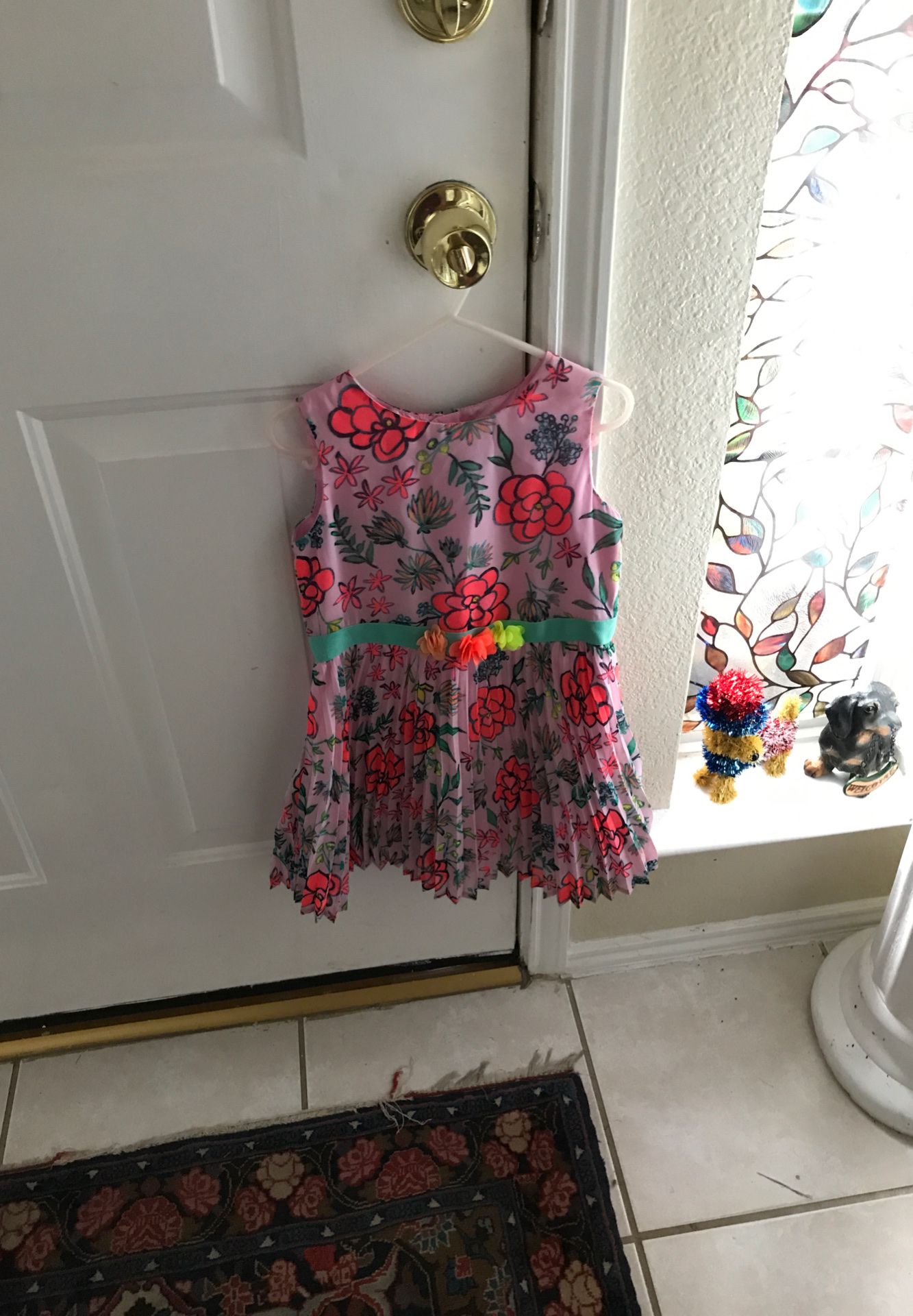 Like new girl’s dress with flowers from cat & jack size 5