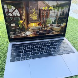 Apple 2018 MacBook Pro 15- Inch 2.2 GHz I7 16Gb/500 Flash Storage Laptop Touchbar 