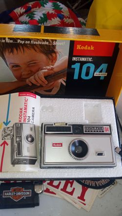 Vintage Kodak 104 instamatic