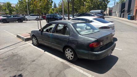 1999 Toyota carollla high miles