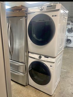 Washer and gas dryer set
