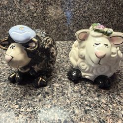 Heather Goldminc Shalt & Pepper Shaker Sheep