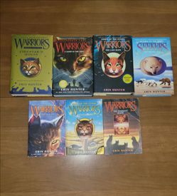 Lot of 7 books. WARRIORS Cat Chapter Books ERIN HUNTER Excellent Hunters. 6 cat & 1 seeker.
