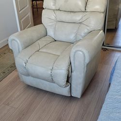 Clean  Very Soft  Lether  Sofa