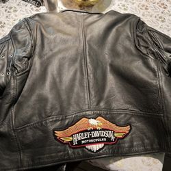 Bikers Motorcycle 🏍️ Leather Jacket Sz Medium 