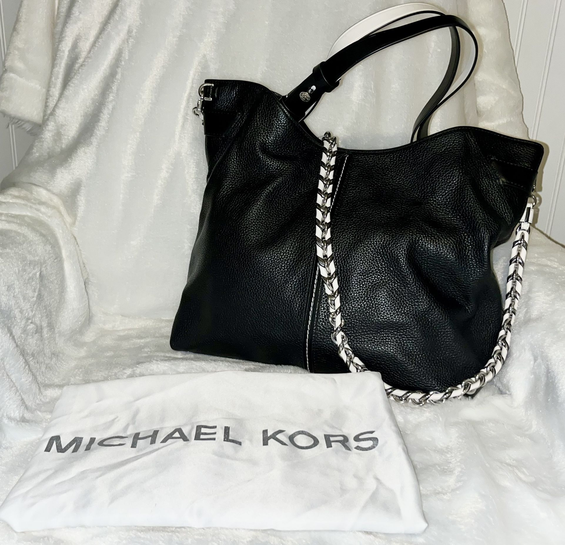 Michael Kors Black/White/Silver Downtown Astor