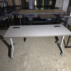 Rolling Computer Table 