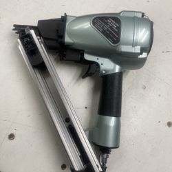 Metabo HPT  Nr38ak 1-1/2” Strip Nailer 