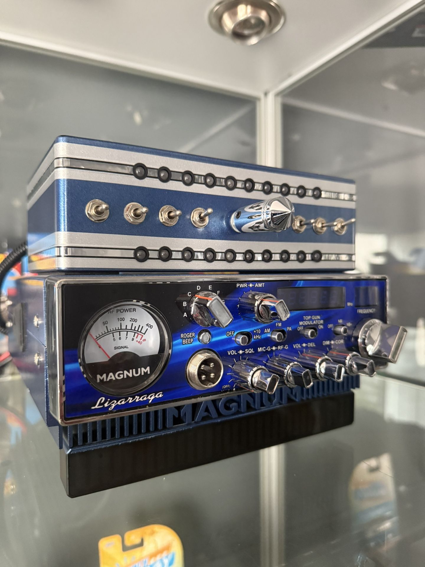 Magnum S-6 Cb radio