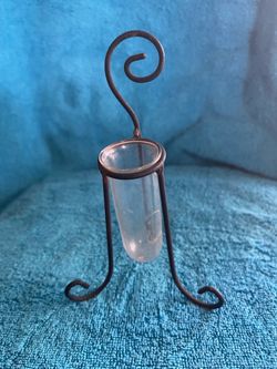 Vintage Style Wrought Iron Bud Vase & Place Card Holder – Glass Tube Scroll Stand