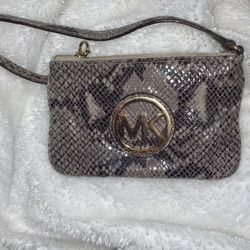 MICHAEL KORS Snakeskin Print Wristlet/Clutch Bag
