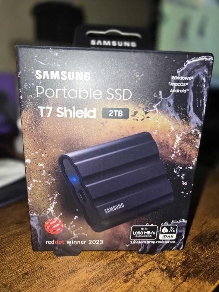 Samsung T Shield Portable SSD card