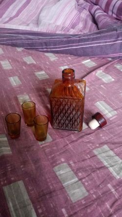 Vintage liquor decanter set