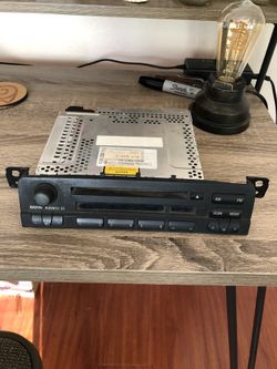 BMW 323i Radio
