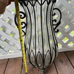 BLOWN GLASS VASE IN METAL