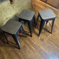 Set of 4 barstools