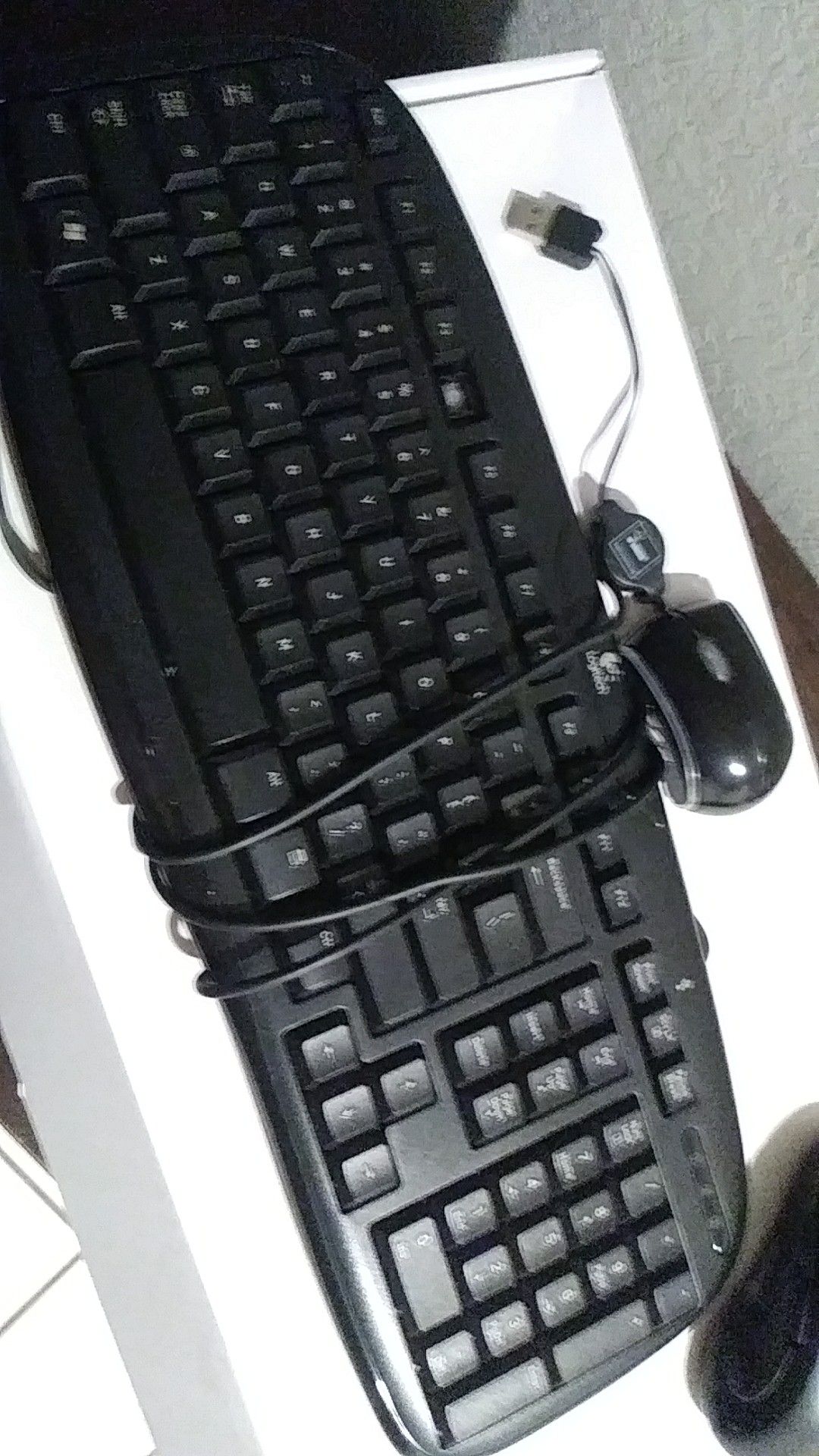 Logitech keyboard with wireless mouse and extra USB Mouse