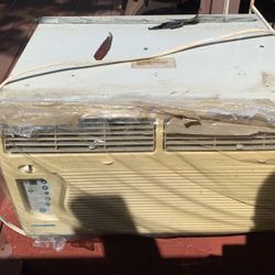Fedders Wall Air Conditioner 