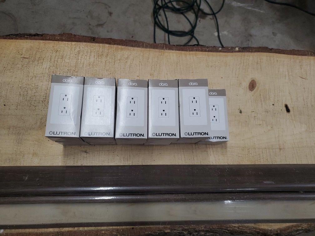 Lutron Claro 15amp receptacle