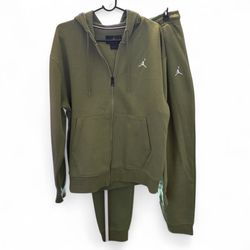 Air Jordan Essential Mens Fleece Pants & Zip Up Hoodie