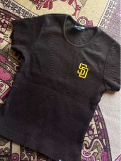 Padres New era women shirt Medium