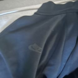 Nike Tech Without Hood