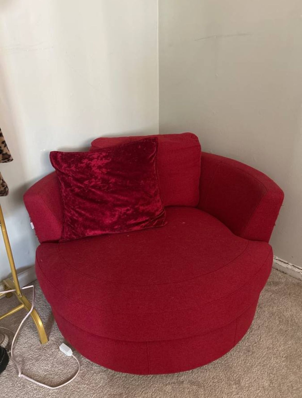 red love sofa 