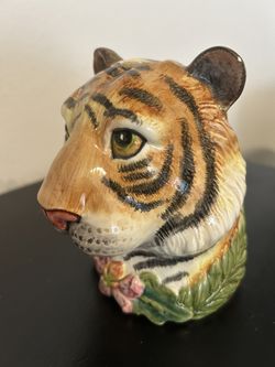 Fritz and Floyd Lion Tooth Brush Holder