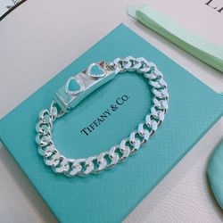 Tiffany & Co.Curb Link Bracelet size M