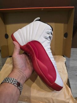 JORDAN 12 CHERRY NEW SZ 10.5