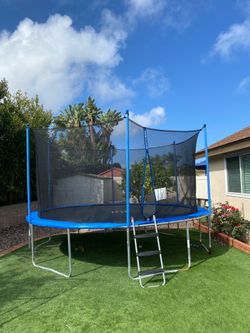FREE 14’ trampoline Already Dissassembled