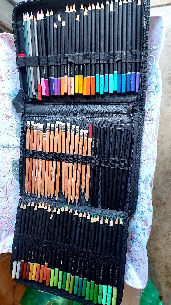 Art Set Colored Pencils