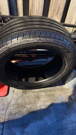 Tire 255/50R20