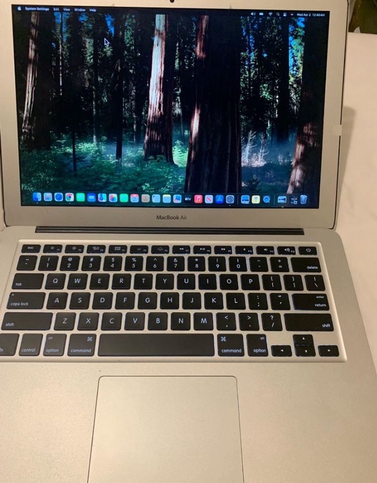 Apple MacBook Air 13” Retina - macOS 15.5 sequoia