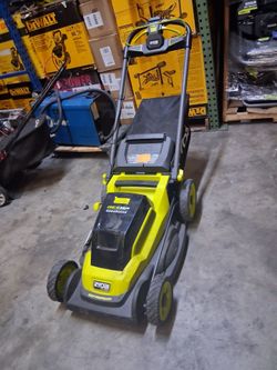 RYOBI 40V CORDLESS LAWM MOWER PUSH NO BATTERY NO CHARGER