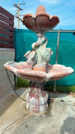 Ceramic electric water fountain
